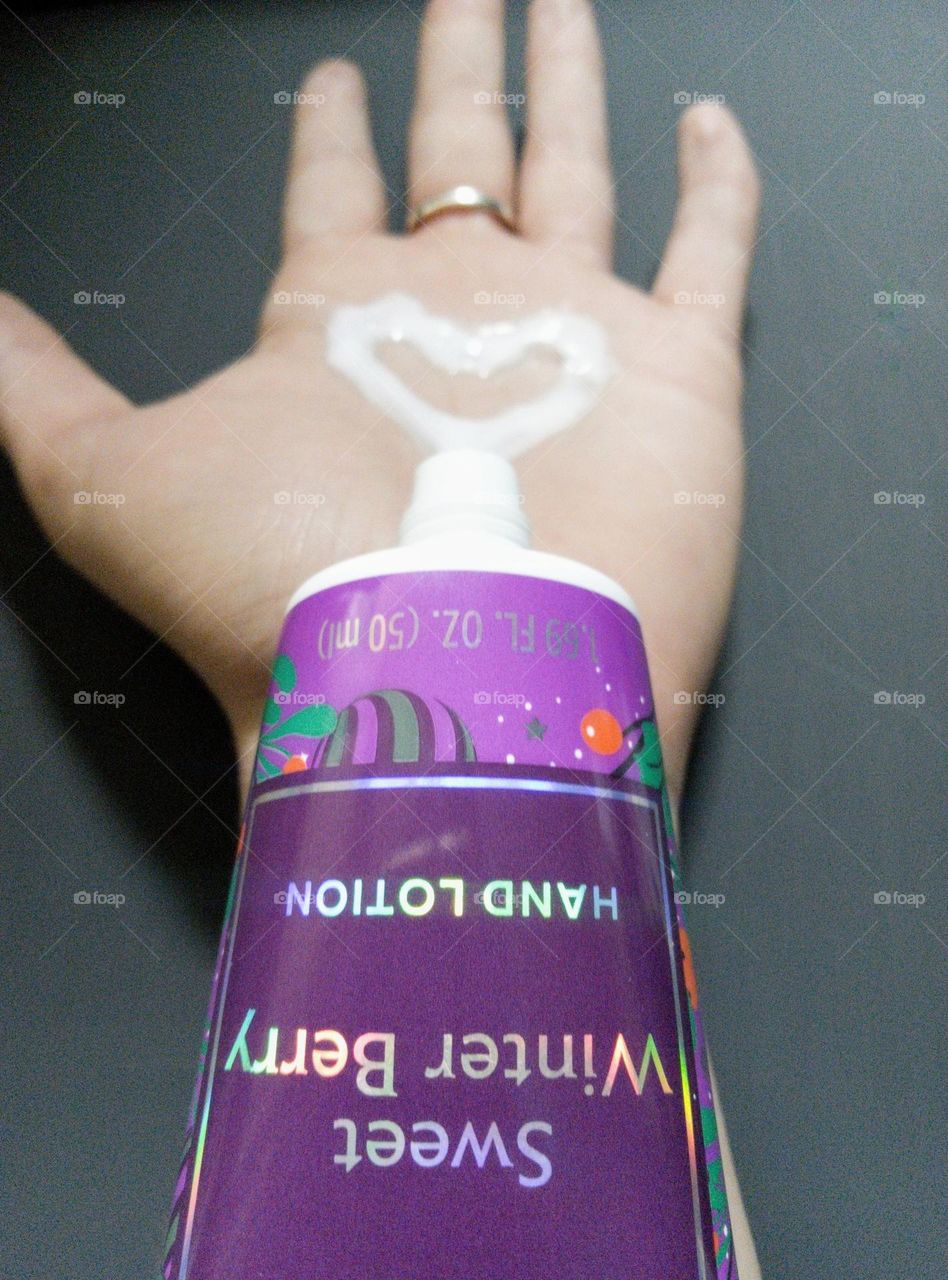 hand lotion making a heart