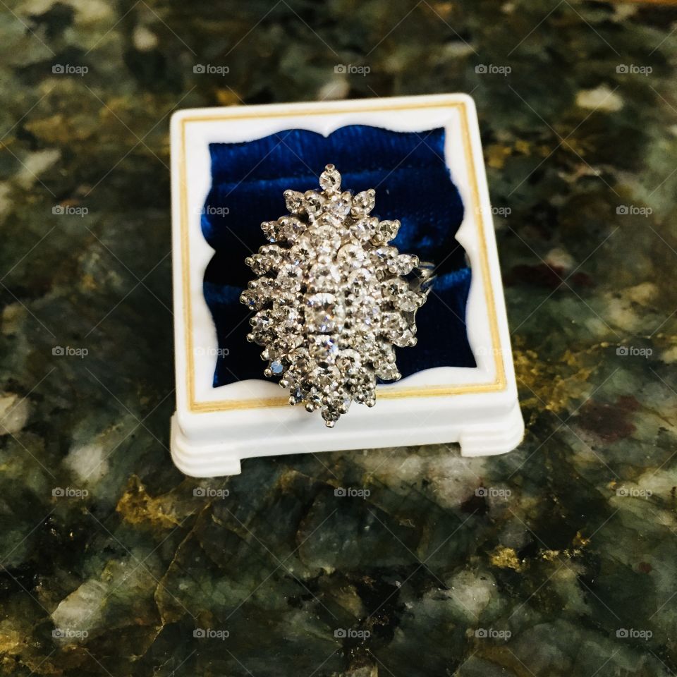 Vintage cocktail diamond ring 