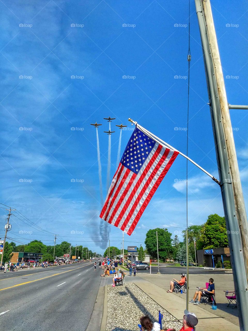 Air Force planes and the us flag