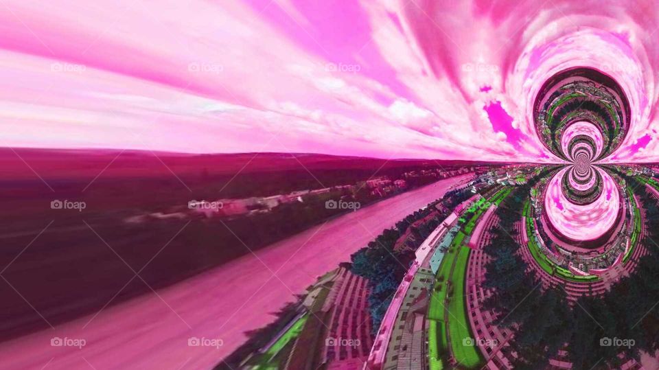 Desktop pink city