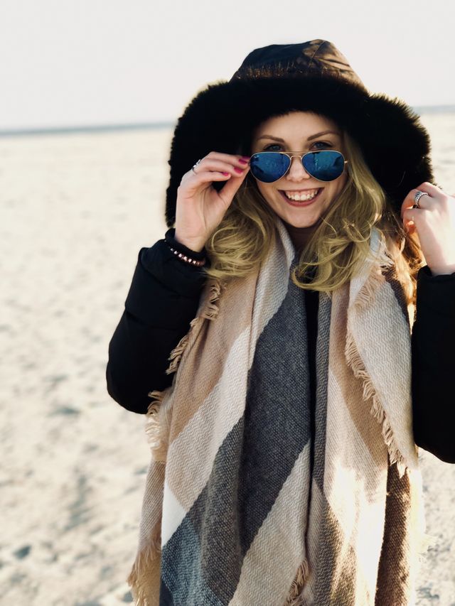 Winter beach 