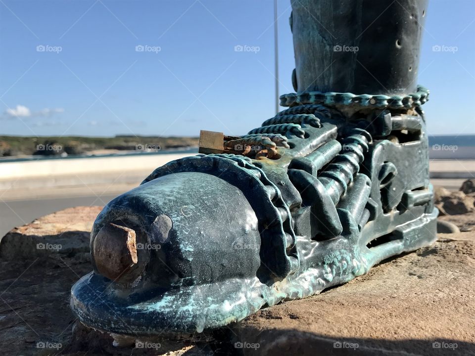 Metal Gigant Foot, Art 