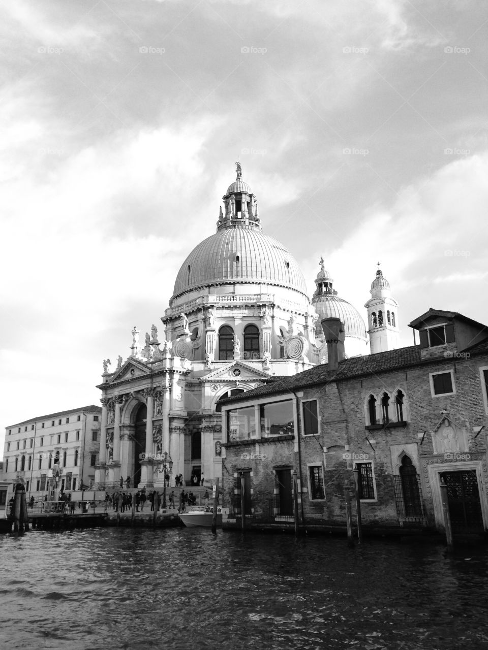 Vaporeto ride Venice. Looking for architecture in Venice, Italy