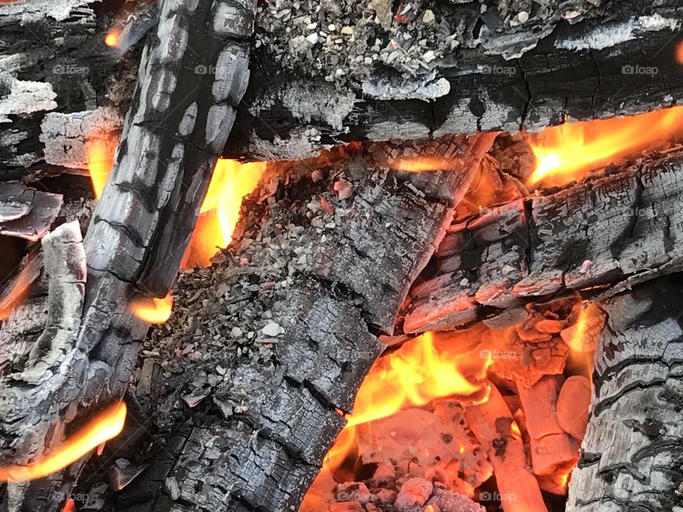 Hot fire logs 