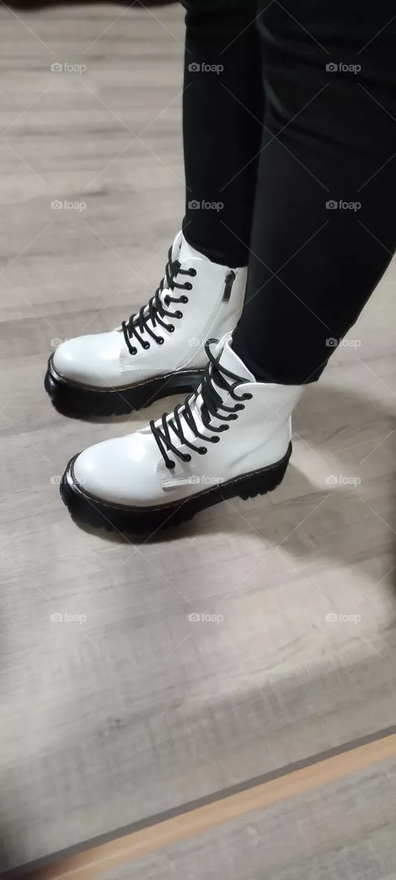 Shoes snow