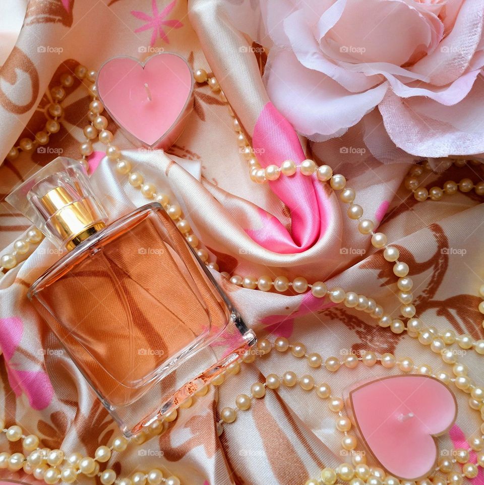 Let's go to party 💕 Beautiful 💕 Silk💕 Pearls 💕 Parfum 💕