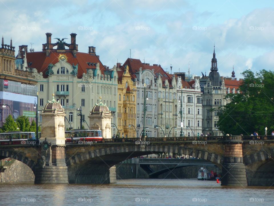 Prague and her bridges 
