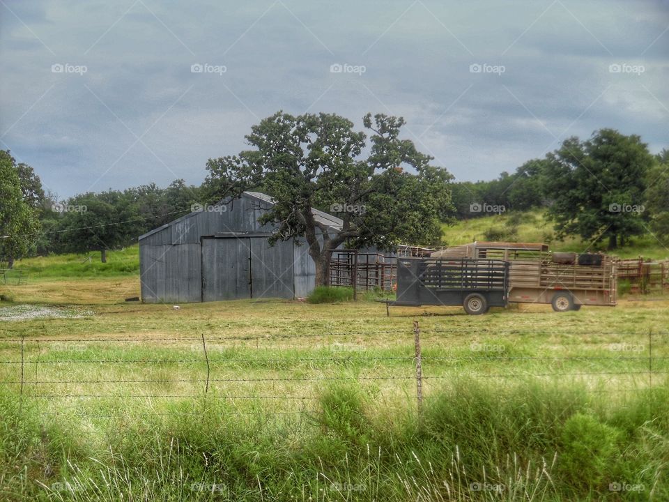 color version of farm. This is another picture of the same Texas farm only the color version. 👣 🚶 🏃 🔥 💨