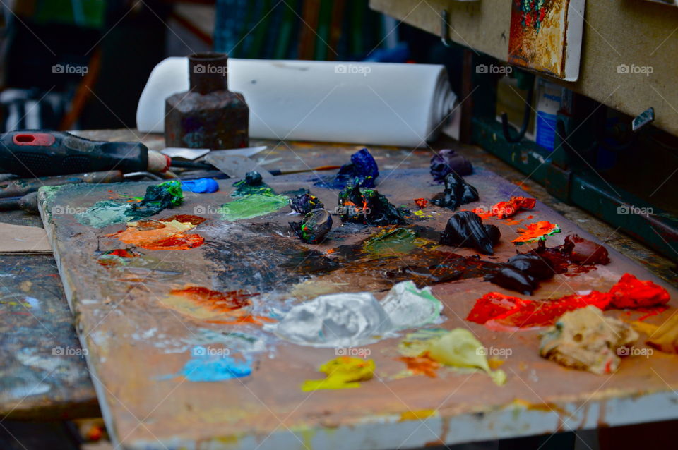colorful palette of a painter