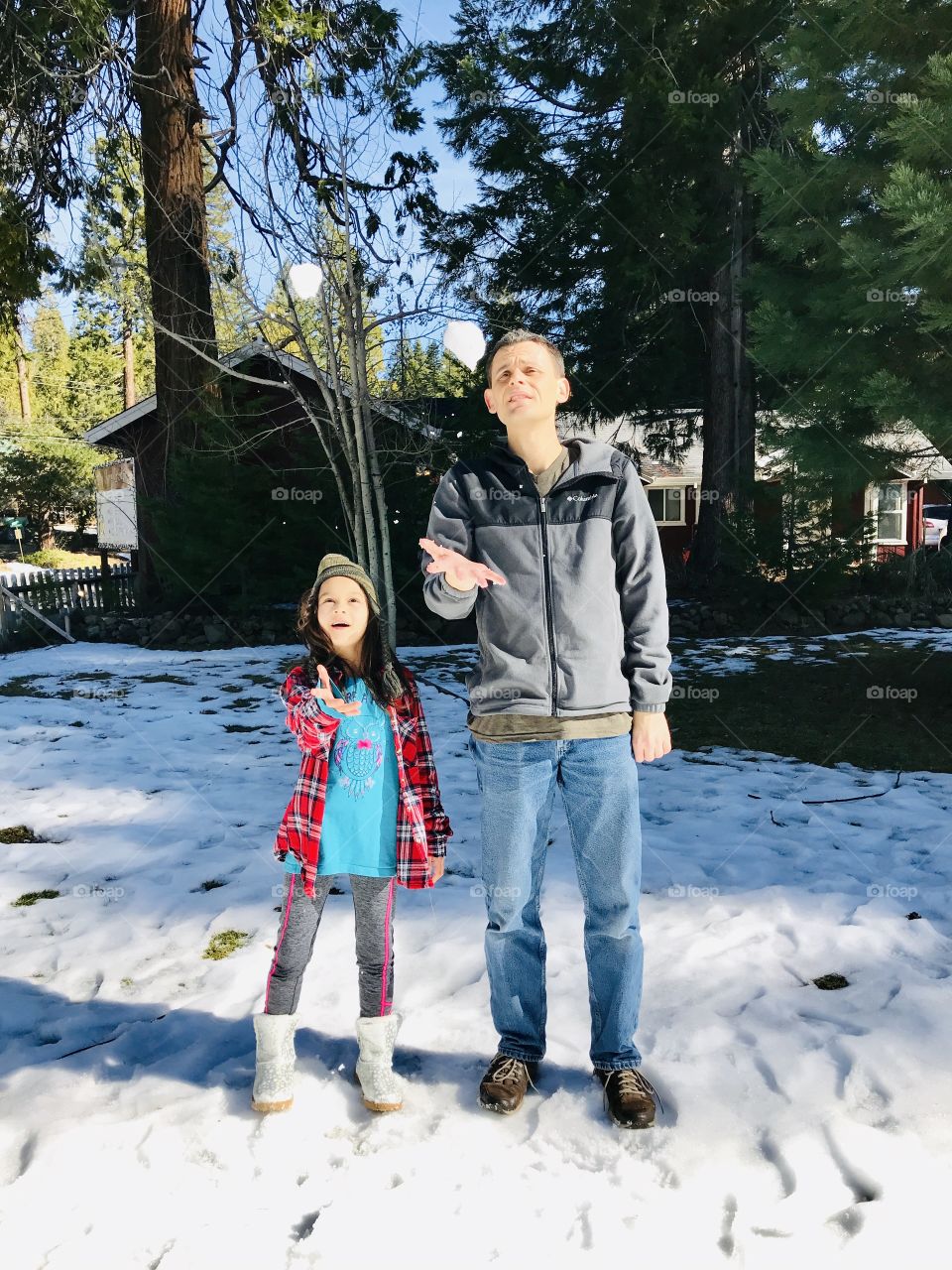 Daddy and sissy’s flying snow balls 😆