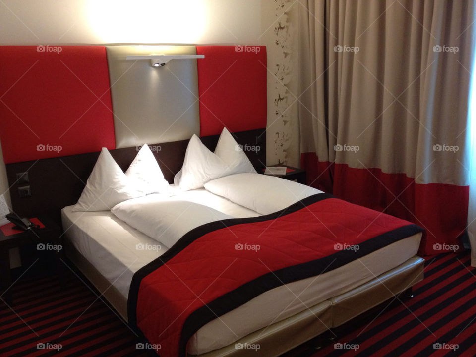 red sleep bed switzerland by spiderb
