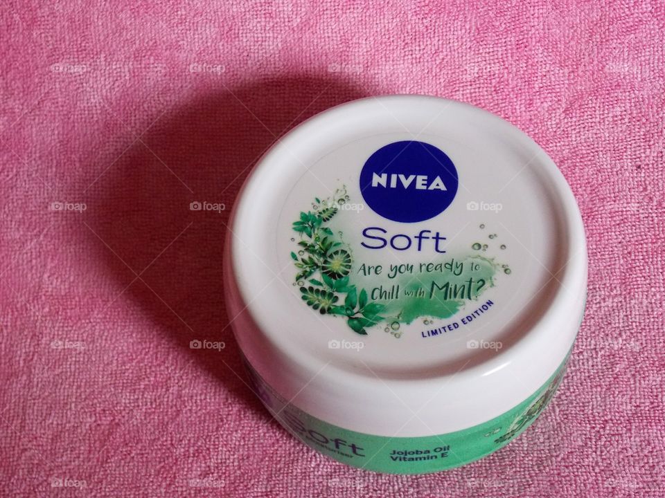 NIVEA soft are you Ready to chill with Mint? Limited edition if nivea green