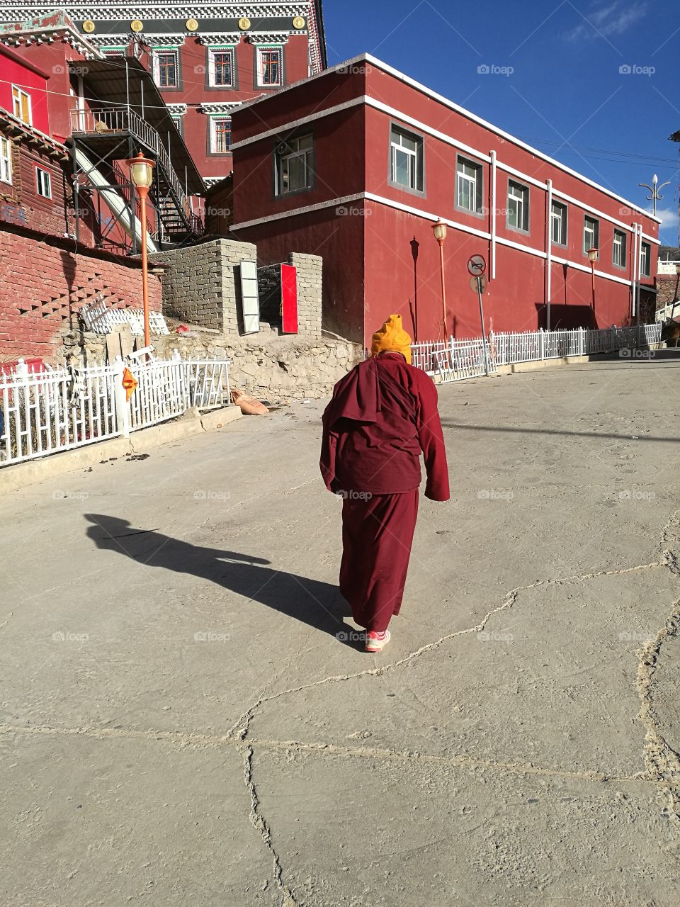 Se Da Buddhist Monastery and School in Sichuan Province, China.

Se Da is currently the largest Tibetan Buddhist school in the world and not open to westerners.