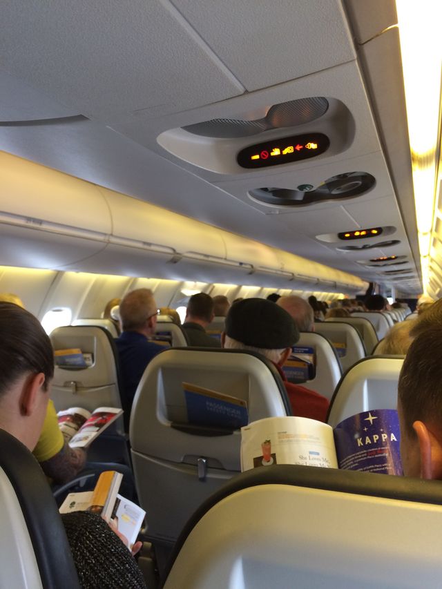 Airplane 
