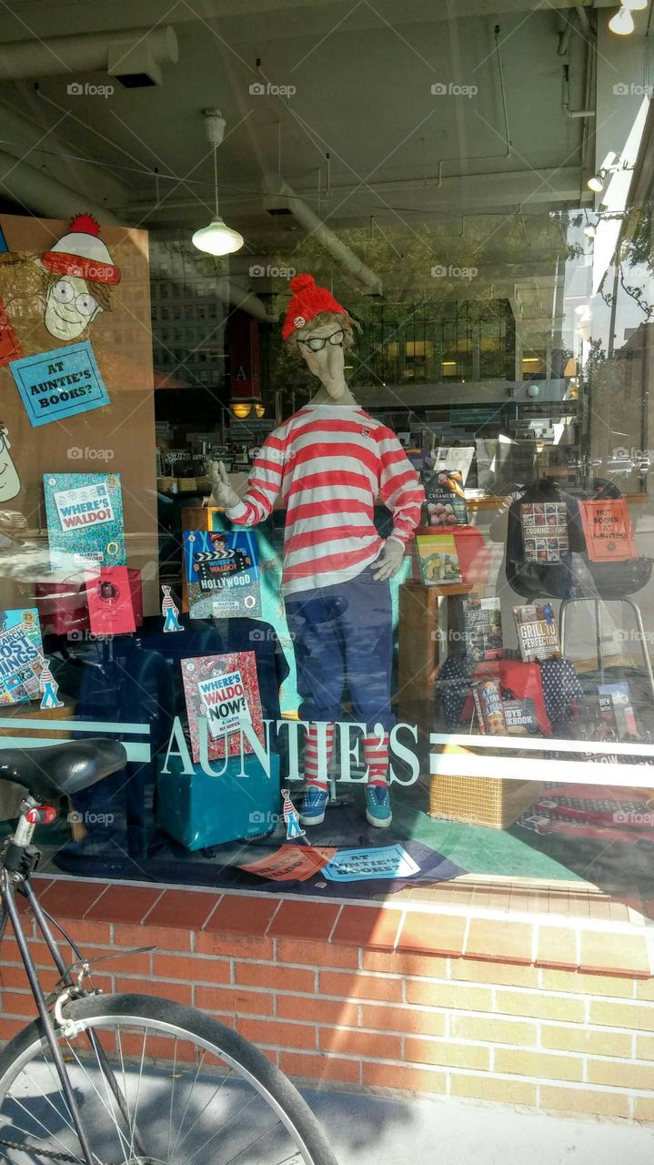 Waldo located