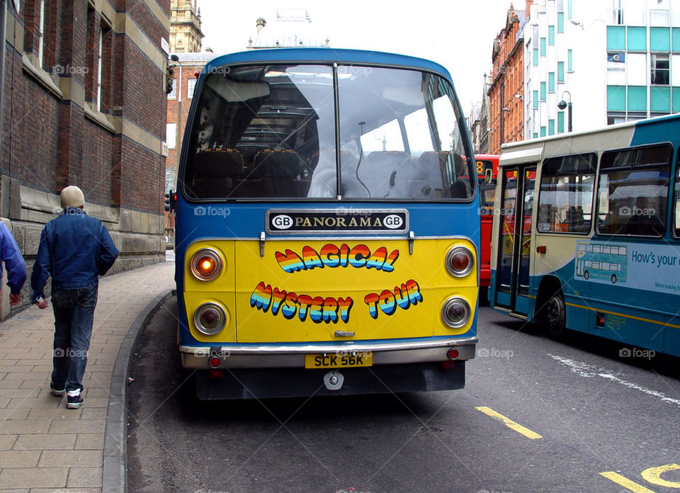 travel bus england pop by mikaelnilsson