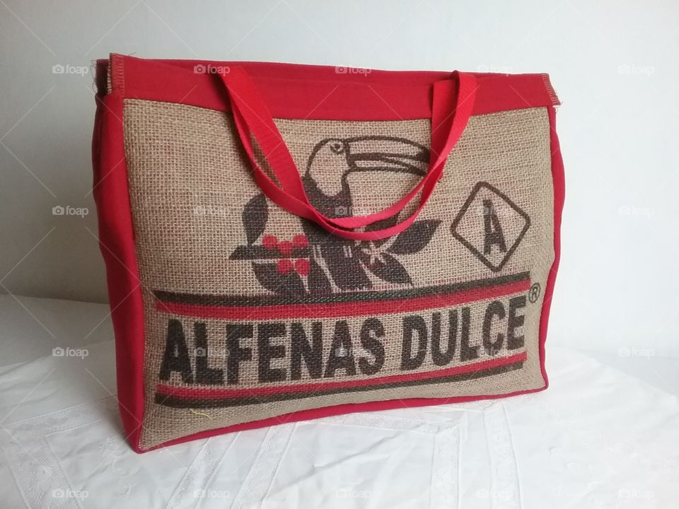 handmade Designertasche aus rarem Kaffeesack und rotem Baumwollstoff, Einzelstück, unikat, redbag, red rot rouge vintage retro Handtasche Schultertasche umhängetasche