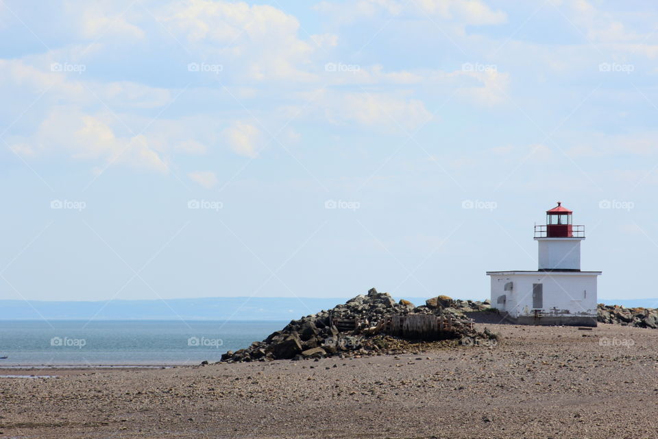 Lighthouse at low tide 