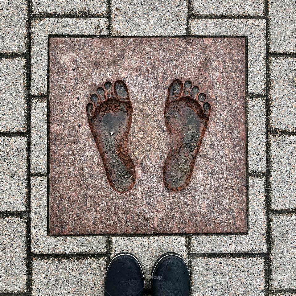 someone has been standing here too long 😀