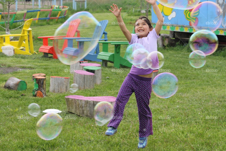 Catching soapy bubbles