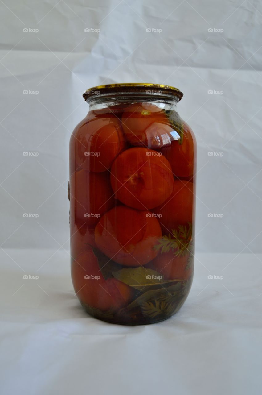 Fresh greens are a frequent guest on the table of people who monitor their health. The most tender, juicy and delicious greens are traditionally leafy parsley. It has beautiful leaves that emit a delicious spicy aroma.