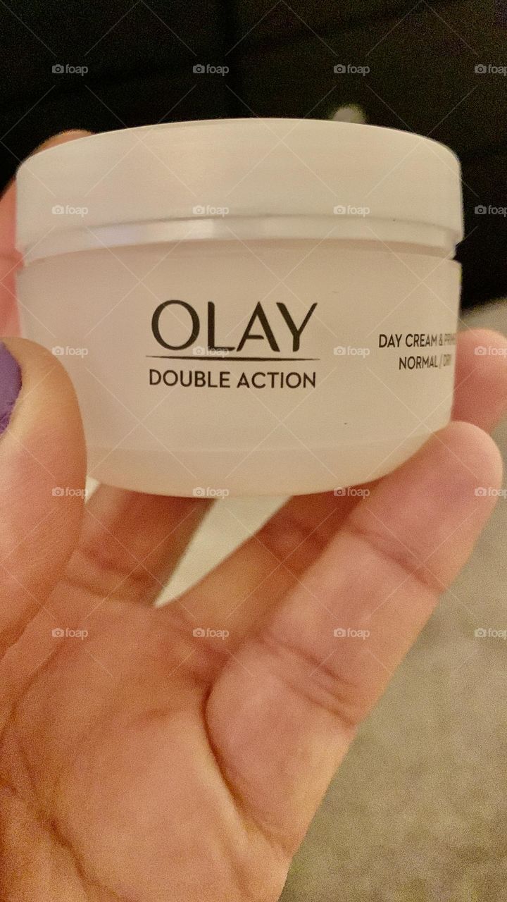 OLAY DOUBLE ACTION