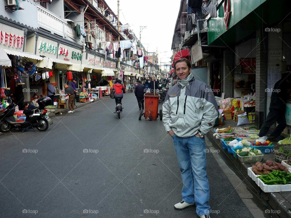 por streets of shangai. shangai cityscape