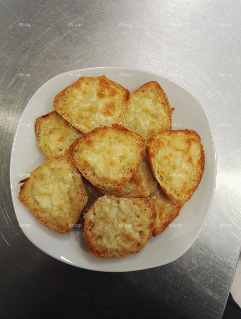 garlic cheese bread