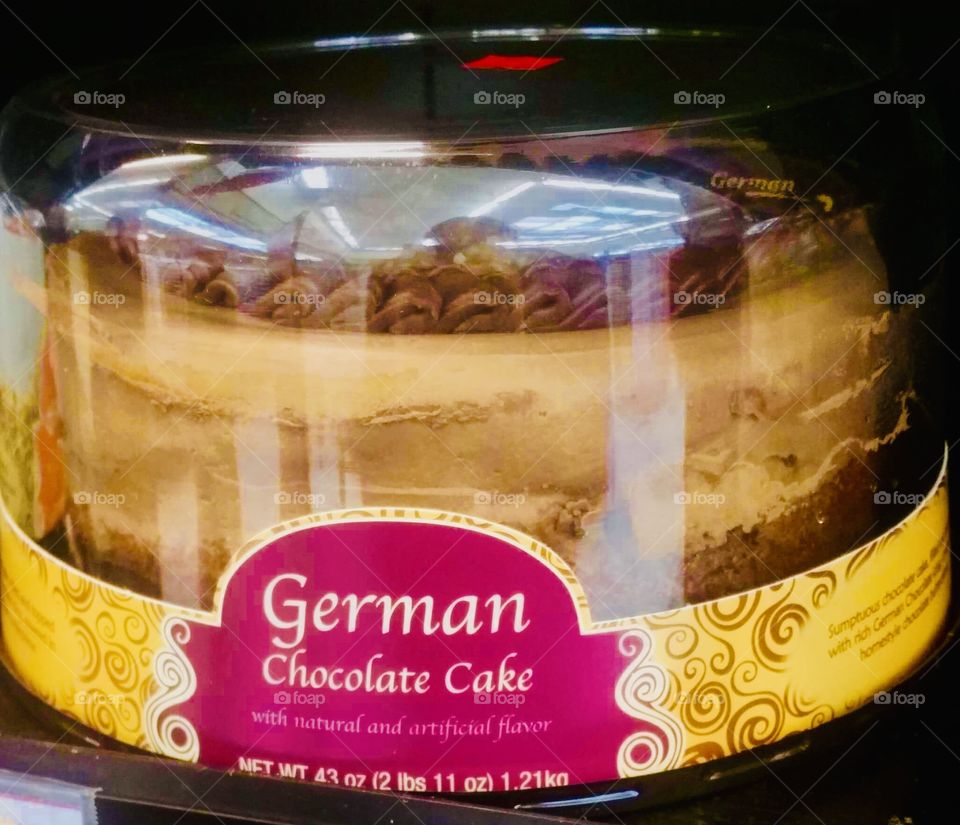 Rich and decadent chocolate cake imported from Germany itself. 