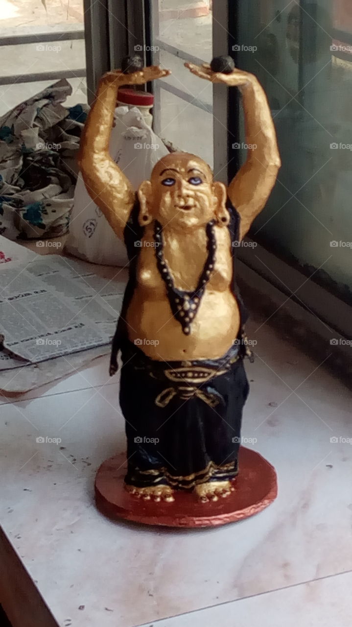 laughing Buddha statue