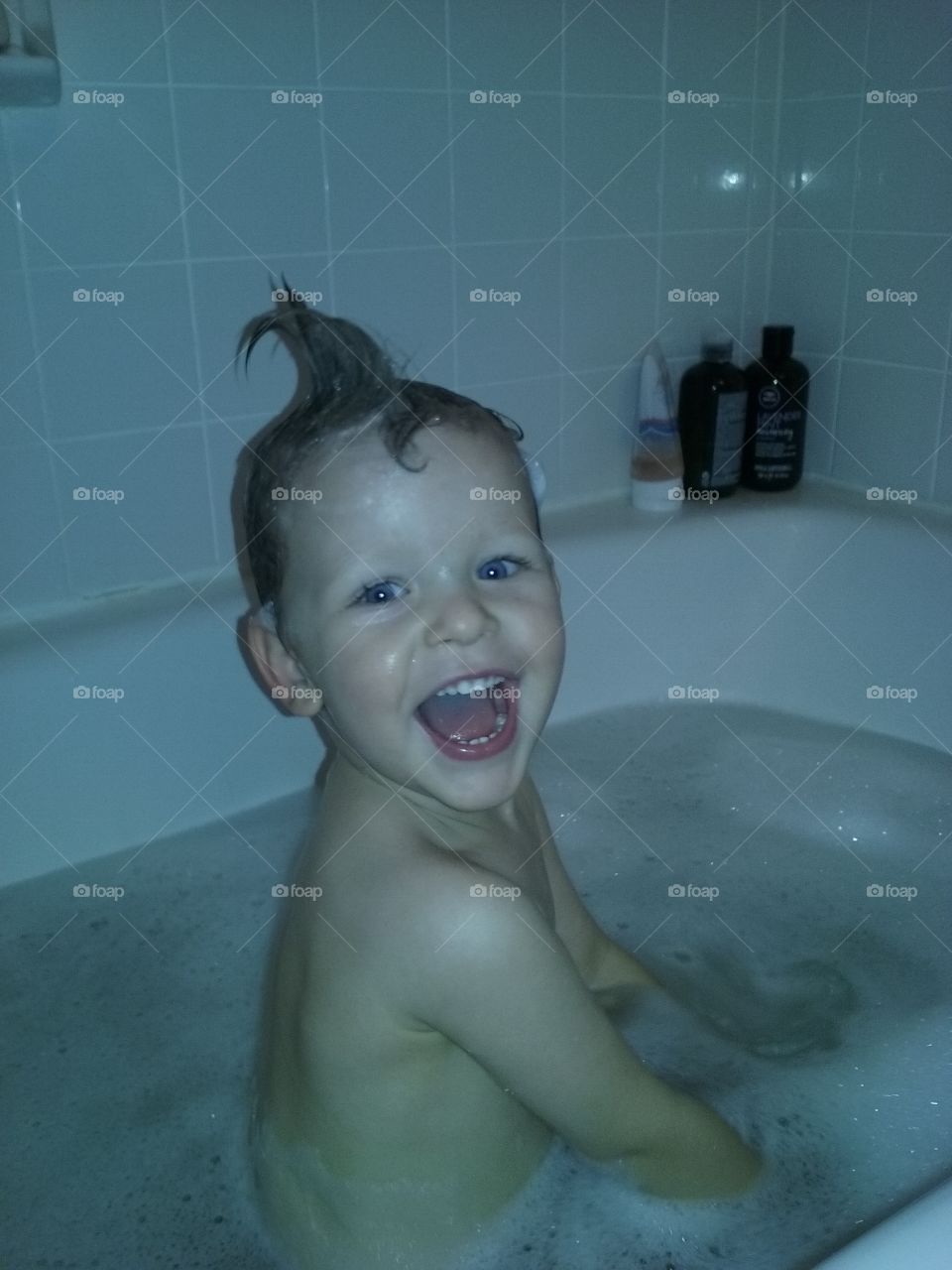 Happy boy tub time mohawk!