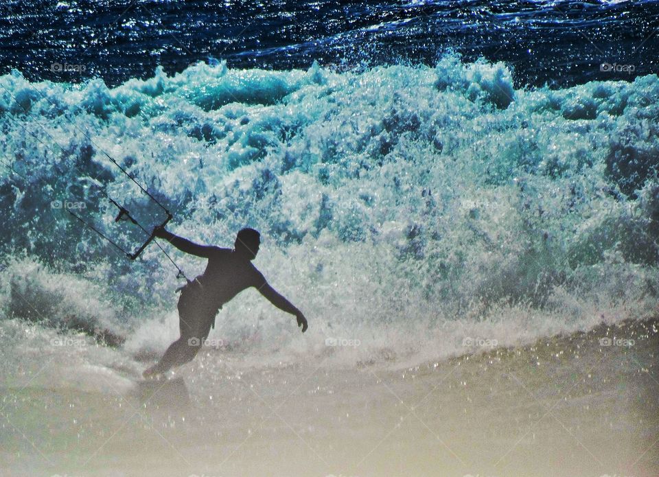 Surfing Into White Water. Epic California Surfing
