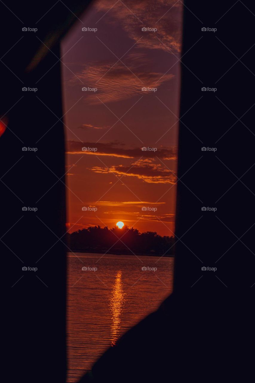 A glimpse of goodbye