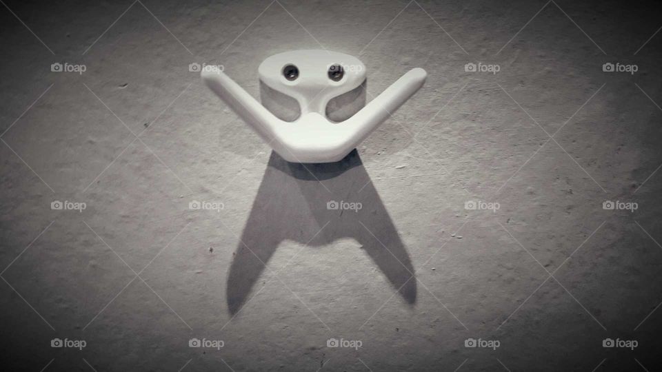 the happy hangers shadow