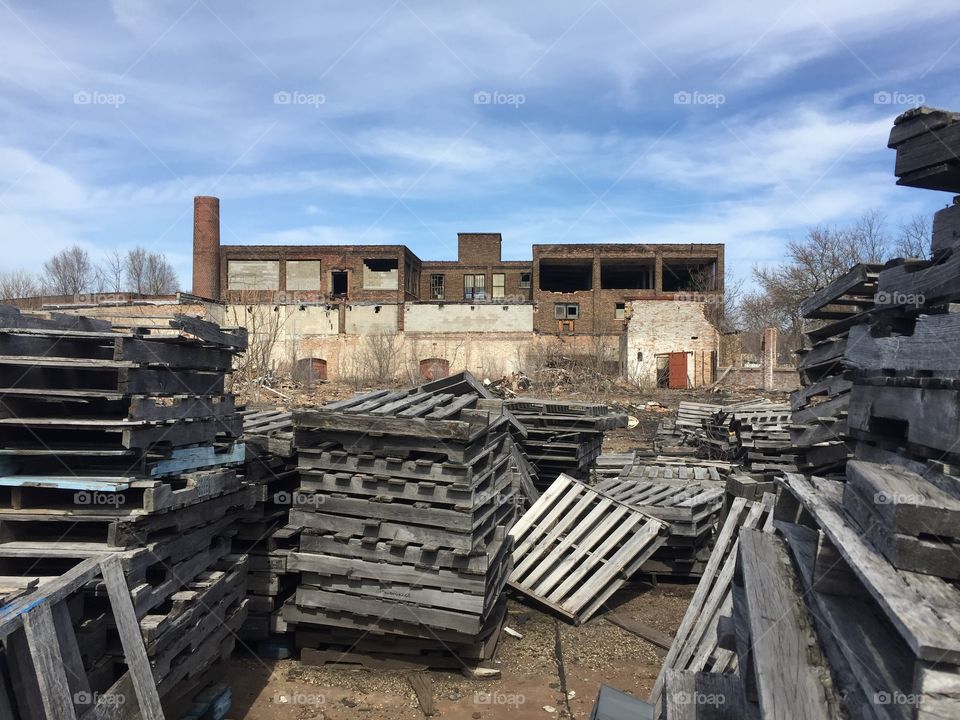 Structures Of An Urban Wasteland