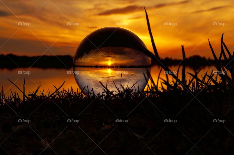 Lensball