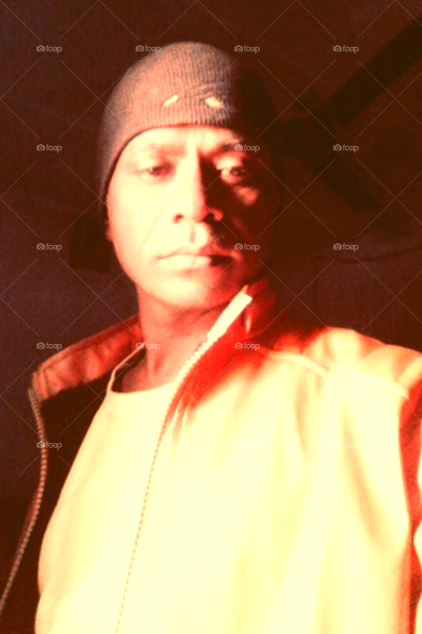 one man photo/real photo of real man/one modeling photo/one male model photo/good man good photo/natural man photo/indian man photo/unique style photo/photo of unique style of man/half close up photo of male model/super modeling photo