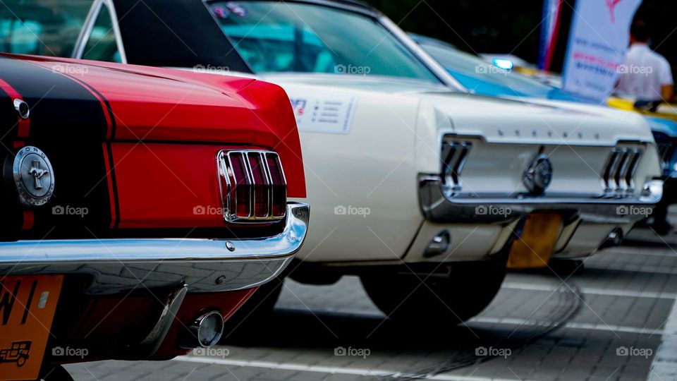 White and Red Ford Mustang Verva Street Racing 2018 Polska