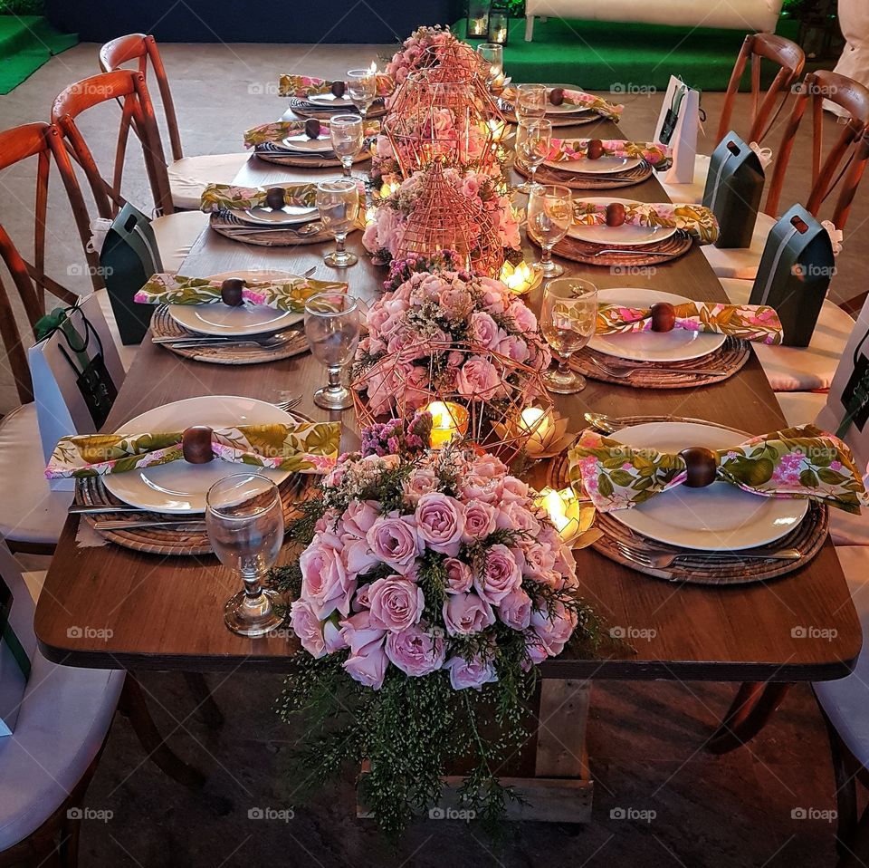 wedding table arrangement