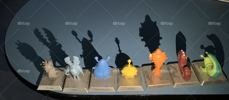 Sombras de monstruos