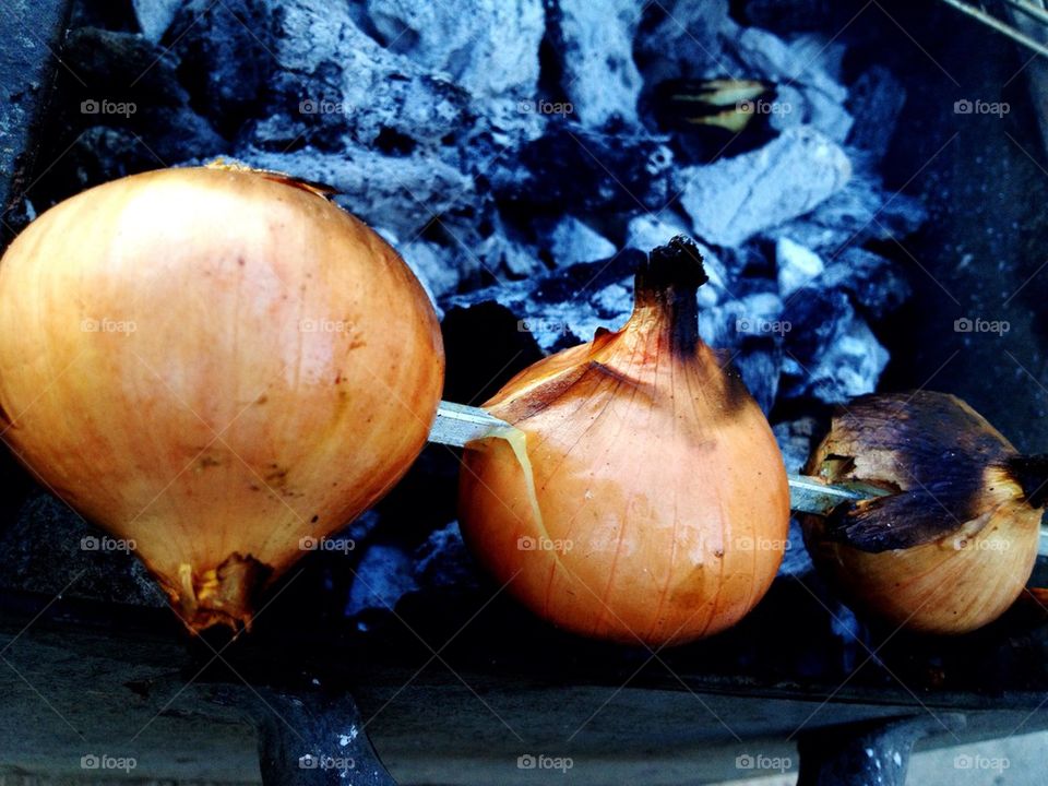 grill brown onion charcoal by a.bilbaisi