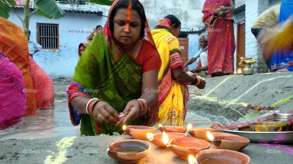 lady worship Indian God chhath puja