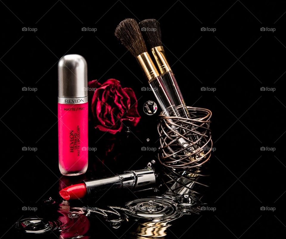 Some tools for make up women