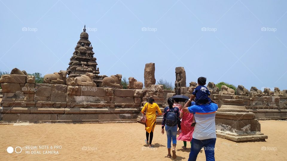 Sea Shore Temple in Tamilnadu. Since 2008, it is recognized as UNESCO WORLD HERITAGE SITES.