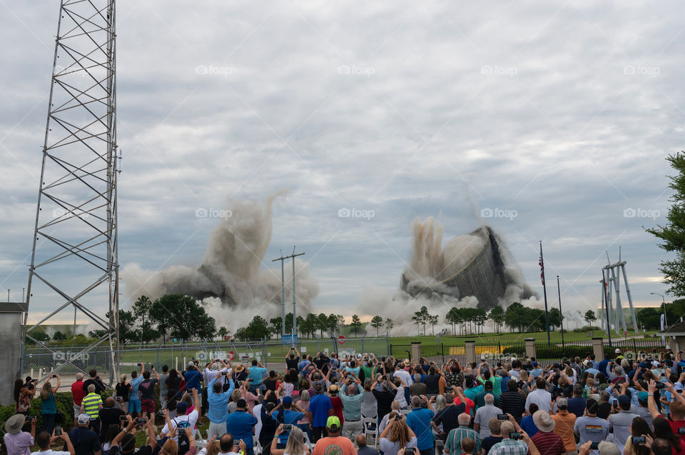 Jacksonville cooling tower implosion 4