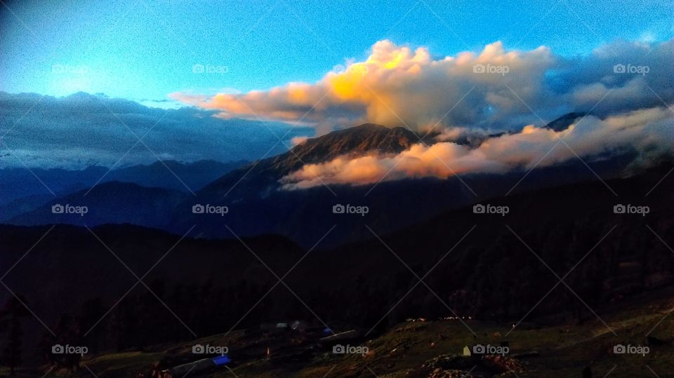 Clouds are sweet markers for imagined struggles...sweet when one acknowledges that they appear and disappear constantly...changes are the only thing I can allow myself to count on..