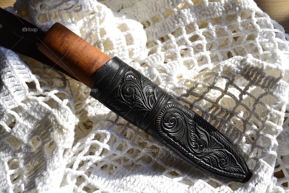 Carving in leather 