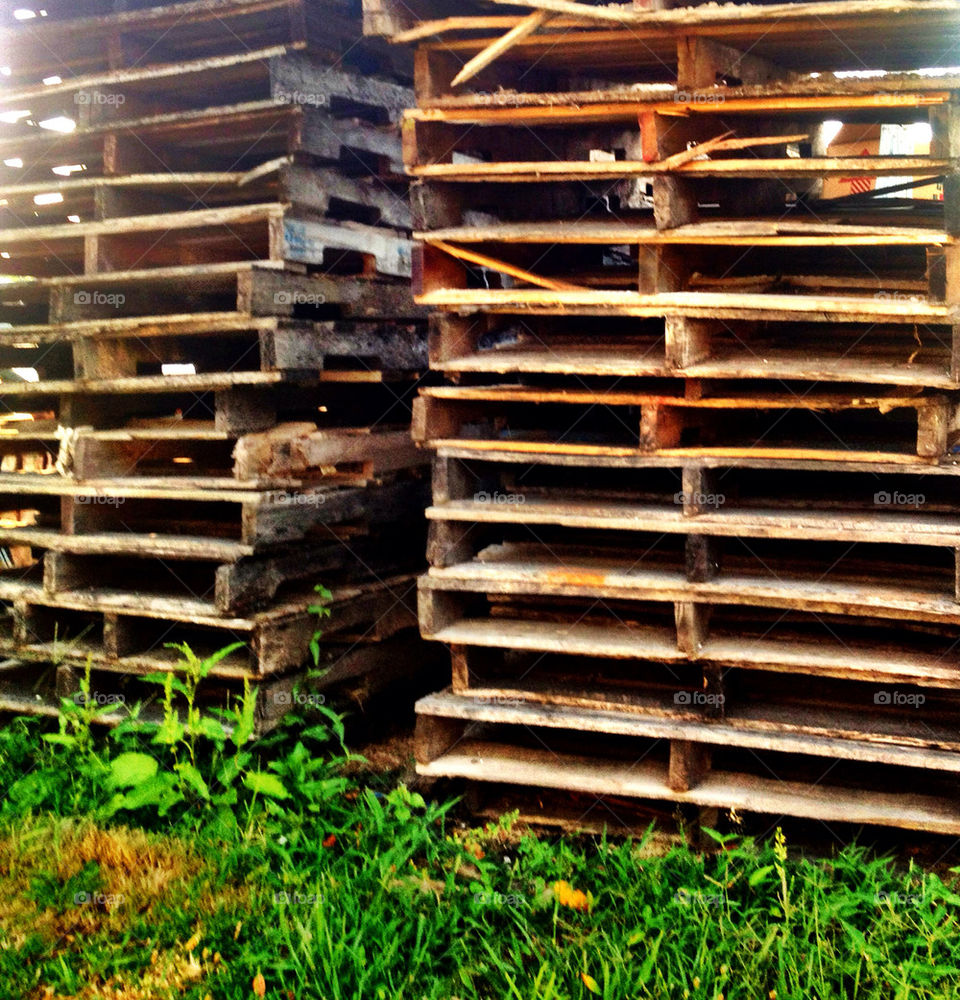 wood outside storage pallets by vickikl3