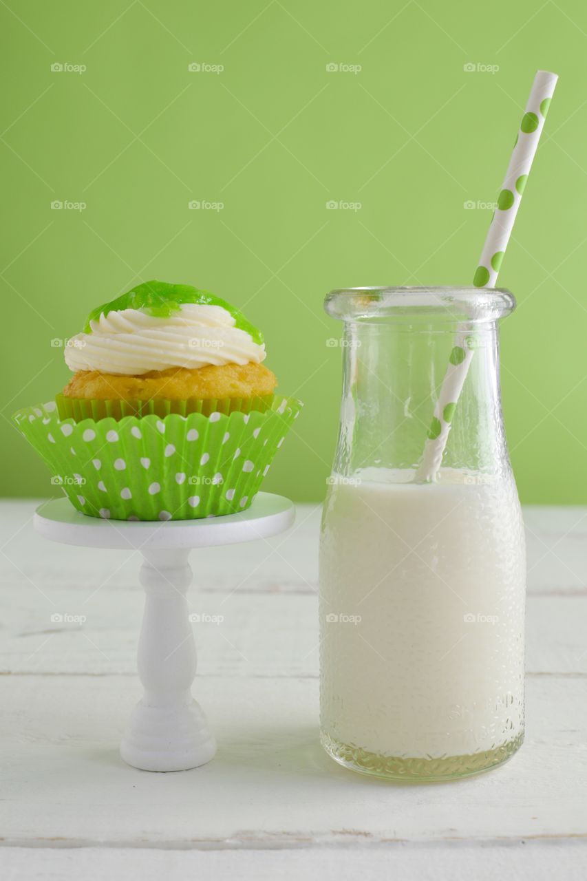 Muffins with milk