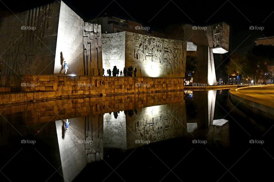 Reflejos, Plaza de Colón
Reflections, Plaza de Colón